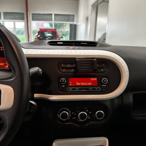 Renault Twingo SCe 70 Expression 2014 - Image 9