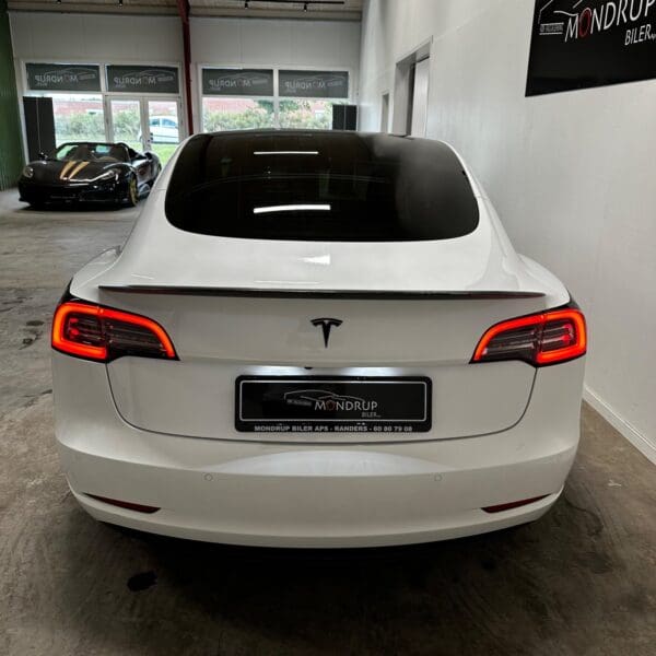 Tesla Model 3 Standard Range+ RWD 2021 - Image 3