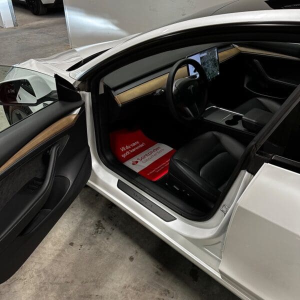 Tesla Model 3 Standard Range+ RWD 2021 - Image 6