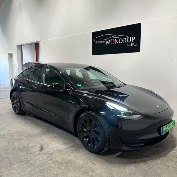 Tesla Model 3 RWD 2021 - Image 14