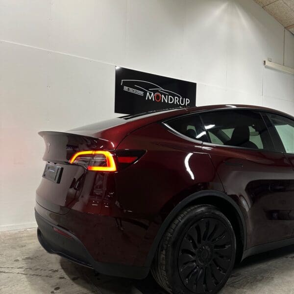 Tesla Model Y RWD 2024 - Image 12