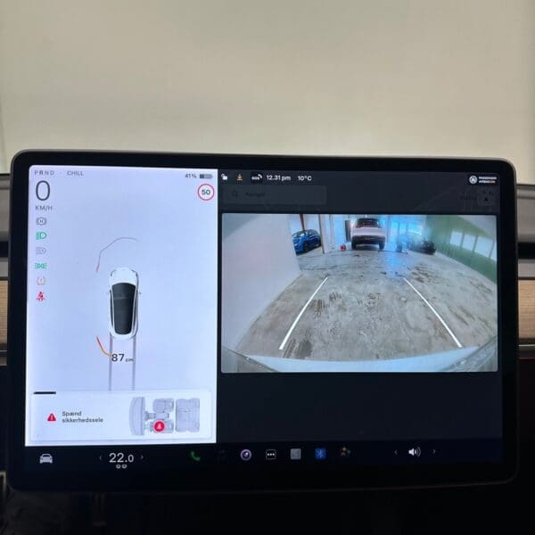 Tesla Model 3 Long Range AWD 2021 - Image 17