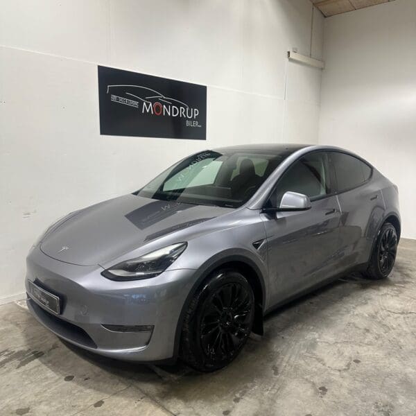 Tesla Model Y Long Range AWD 2023