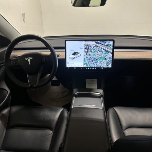 Tesla Model 3 Long Range AWD 2021 - Image 4