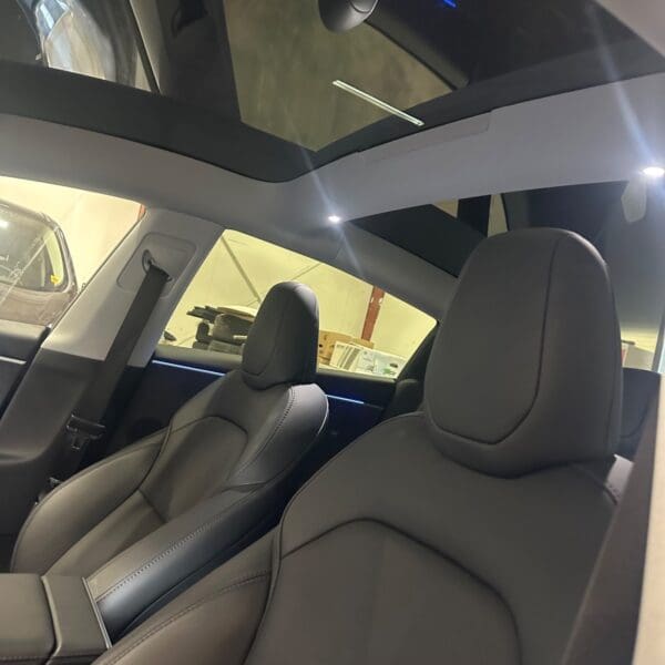 Tesla Model 3 Long Range AWD 2024 - Image 3