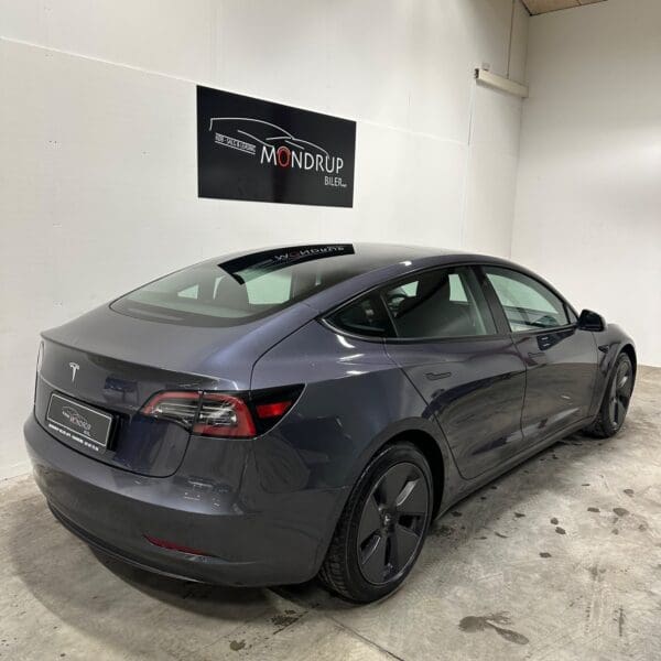 Tesla Model 3 RWD 2023 - Image 4