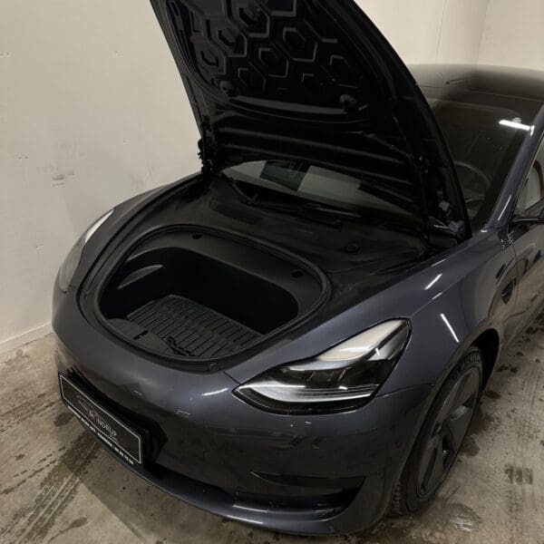 Tesla Model 3 RWD 2023 - Image 5