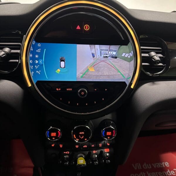 MINI Cooper SE Essential Trim 2021 - Image 18