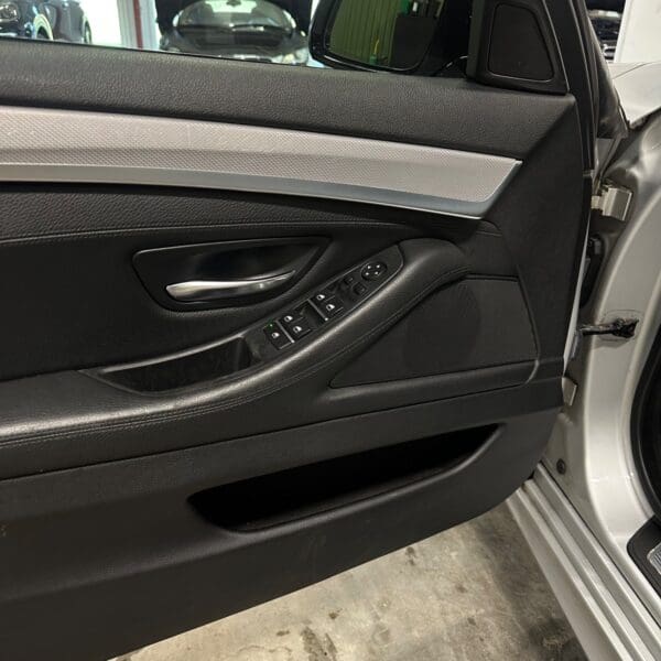 BMW 530d Touring M-Sport aut. 2014 - Image 7