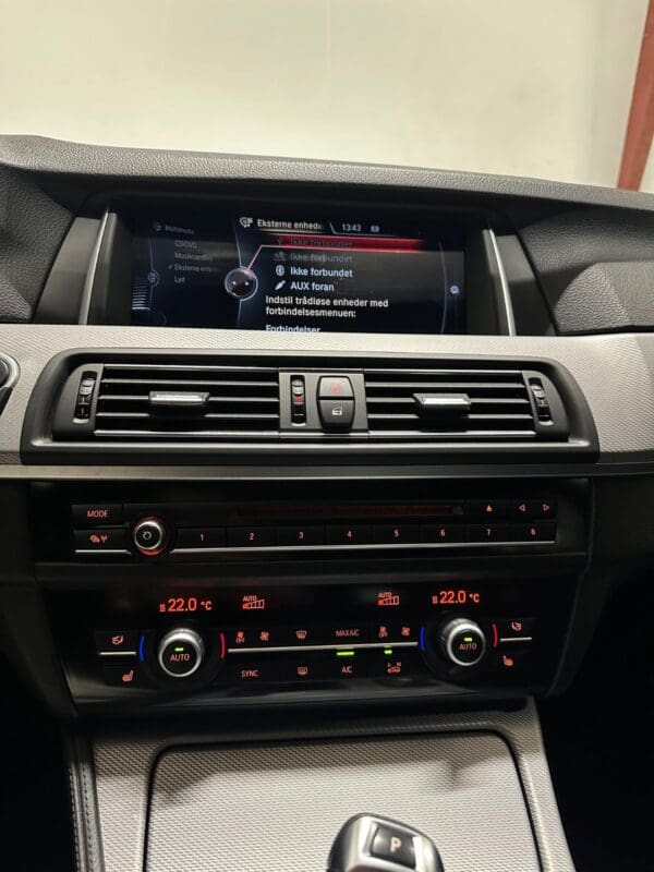 BMW 530d Touring M-Sport aut. 2014 - Image 17
