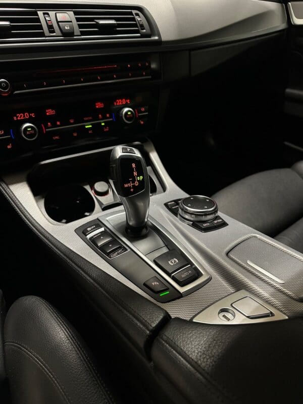BMW 530d Touring M-Sport aut. 2014 - Image 18