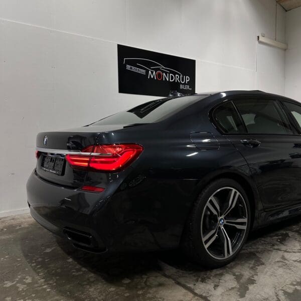 BMW 750Li xDrive aut. 2015 - Image 18