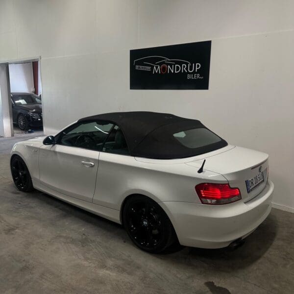 BMW 120i Cabriolet aut. 2008 - Image 2