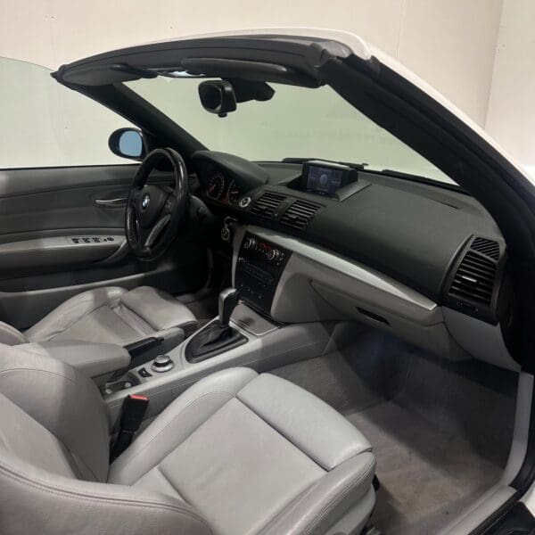 BMW 120i Cabriolet aut. 2008 - Image 16