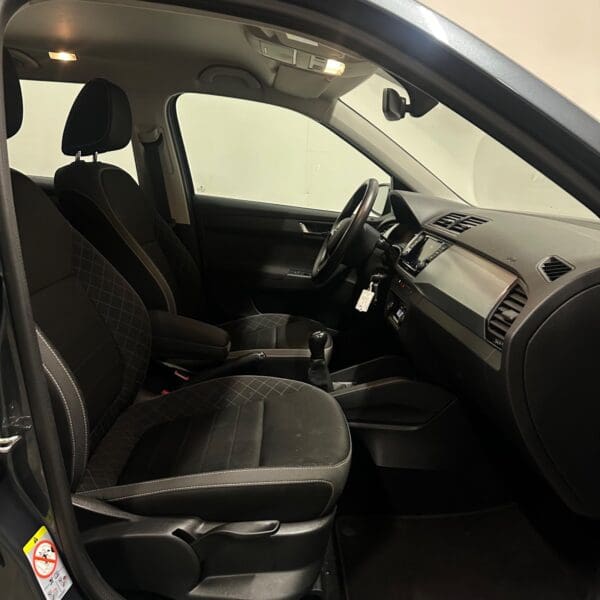 Skoda Fabia TSi 95 Ambition Combi 2020 - Image 4