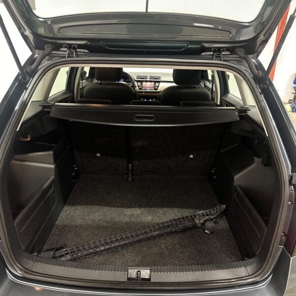 Skoda Fabia TSi 95 Ambition Combi 2020 - Image 10