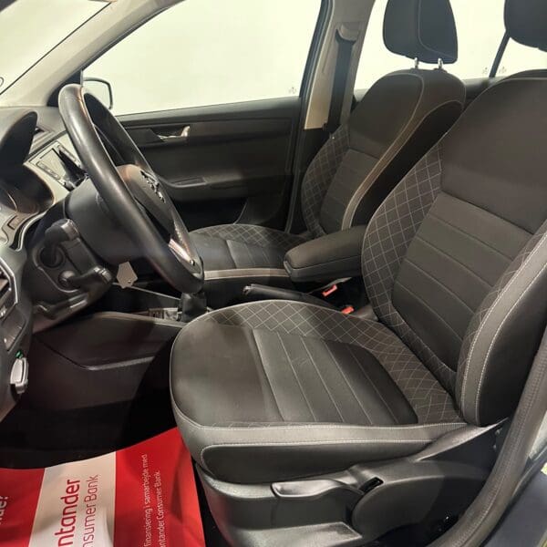 Skoda Fabia TSi 95 Ambition Combi 2020 - Image 13