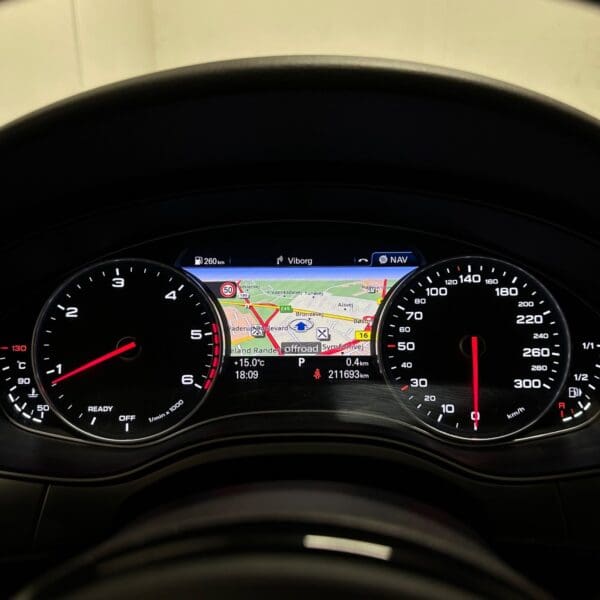 Audi A6 TDi 190 S-line Avant S-tr. 2015 - Image 18