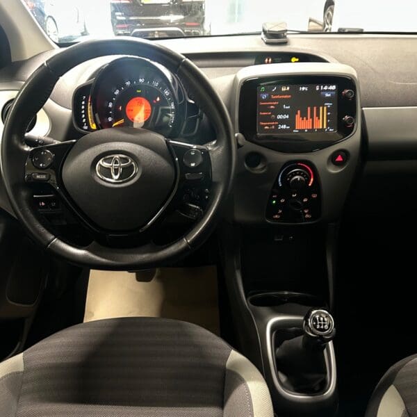 Toyota Aygo VVT-i x-play 2018 - Image 3