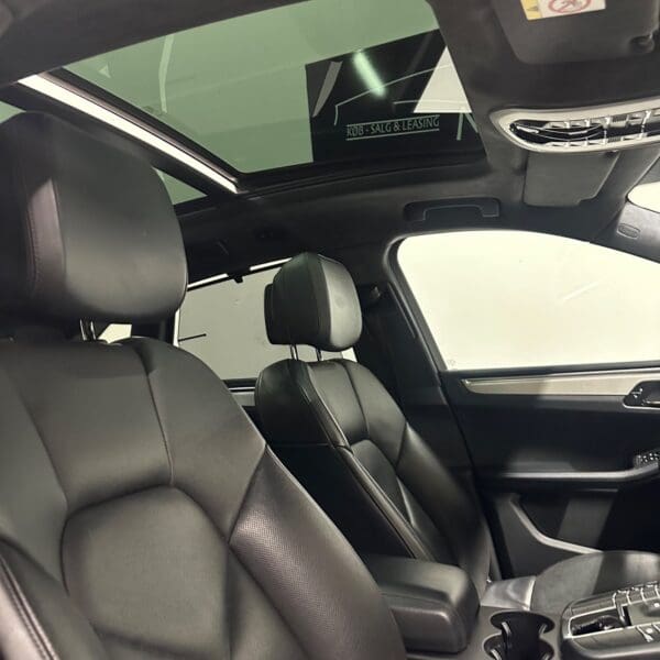Porsche Macan Turbo PDK 2014 - Image 12