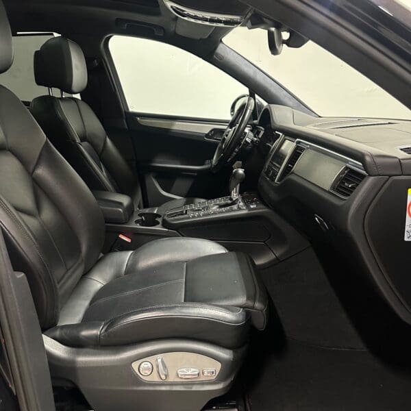 Porsche Macan Turbo PDK 2014 - Image 13