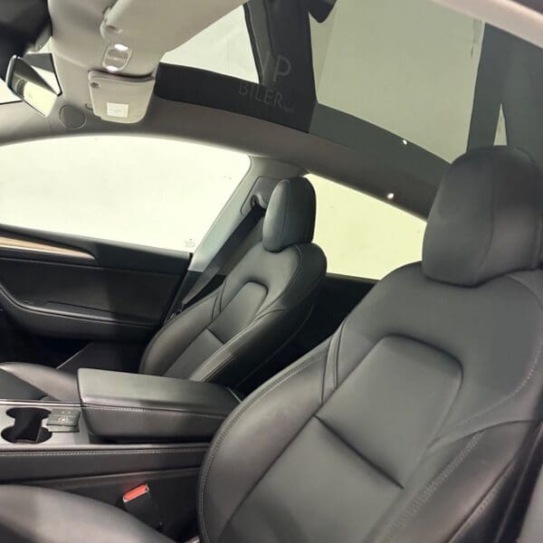Tesla Model Y Long Range AWD 2022 - Image 6