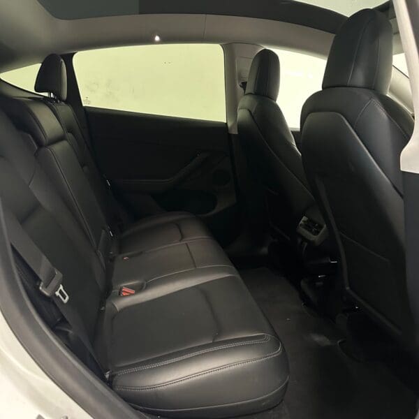 Tesla Model Y Long Range AWD 2022 - Image 13
