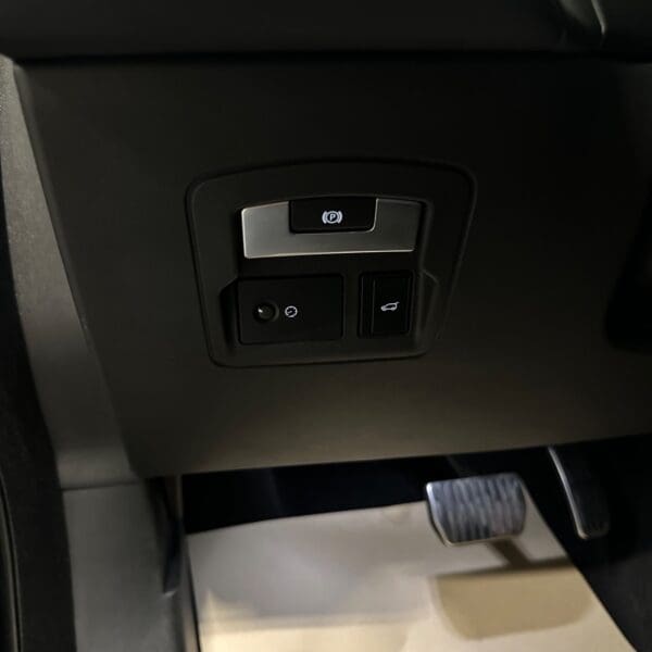 Land Rover Range Rover Velar P550 SVAutobiography Dynamic 2019 - Image 5