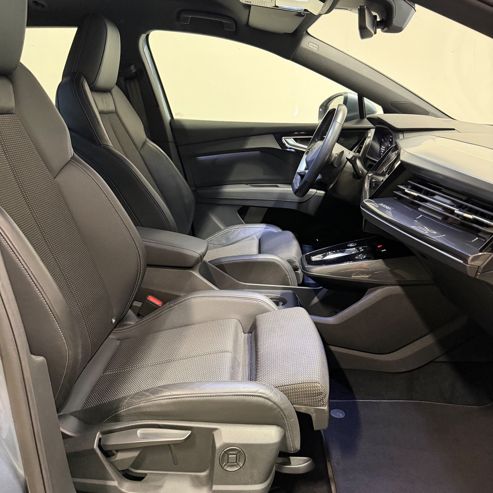 Audi Q4 e-tron S-line 2022 - Billede 10
