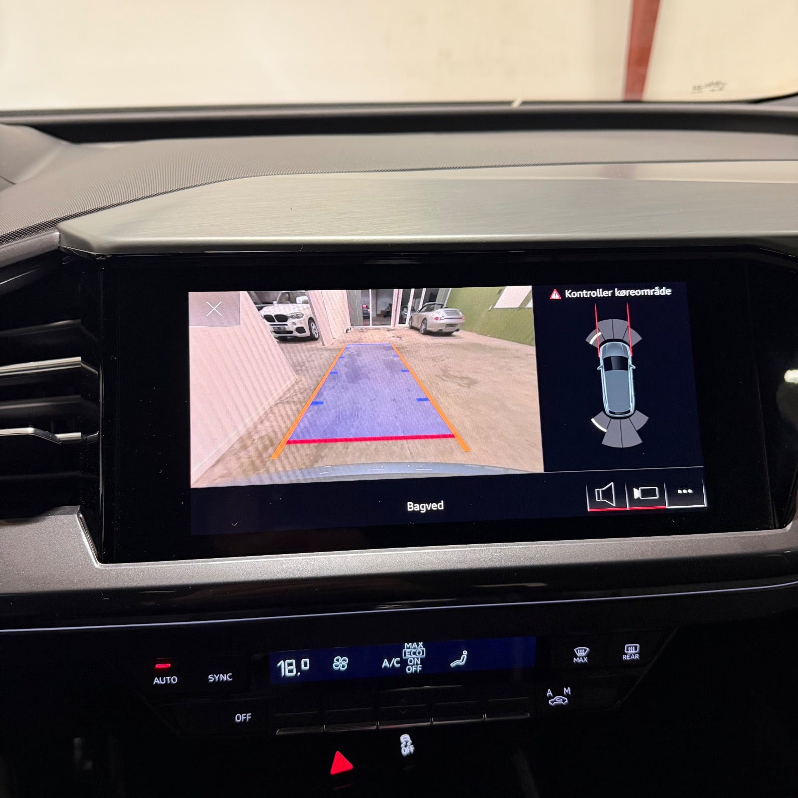 Audi Q4 e-tron S-line 2022 - Billede 22