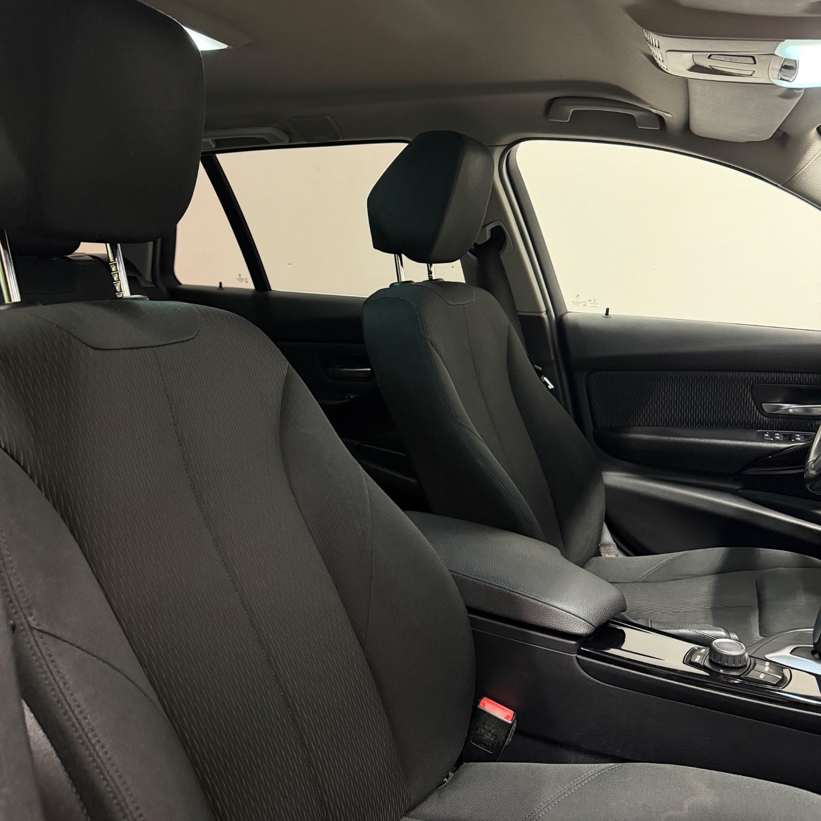 BMW 320d Touring aut. 2018 - Billede 9