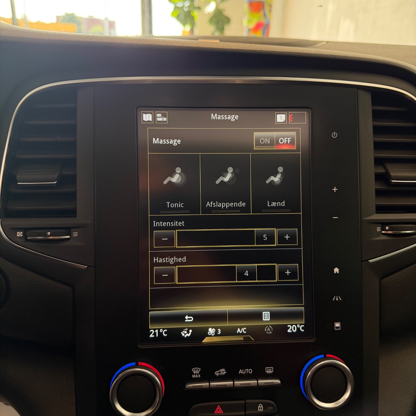 Renault Megane IV dCi 110 Bose Edition Sport Tourer EDC 2018