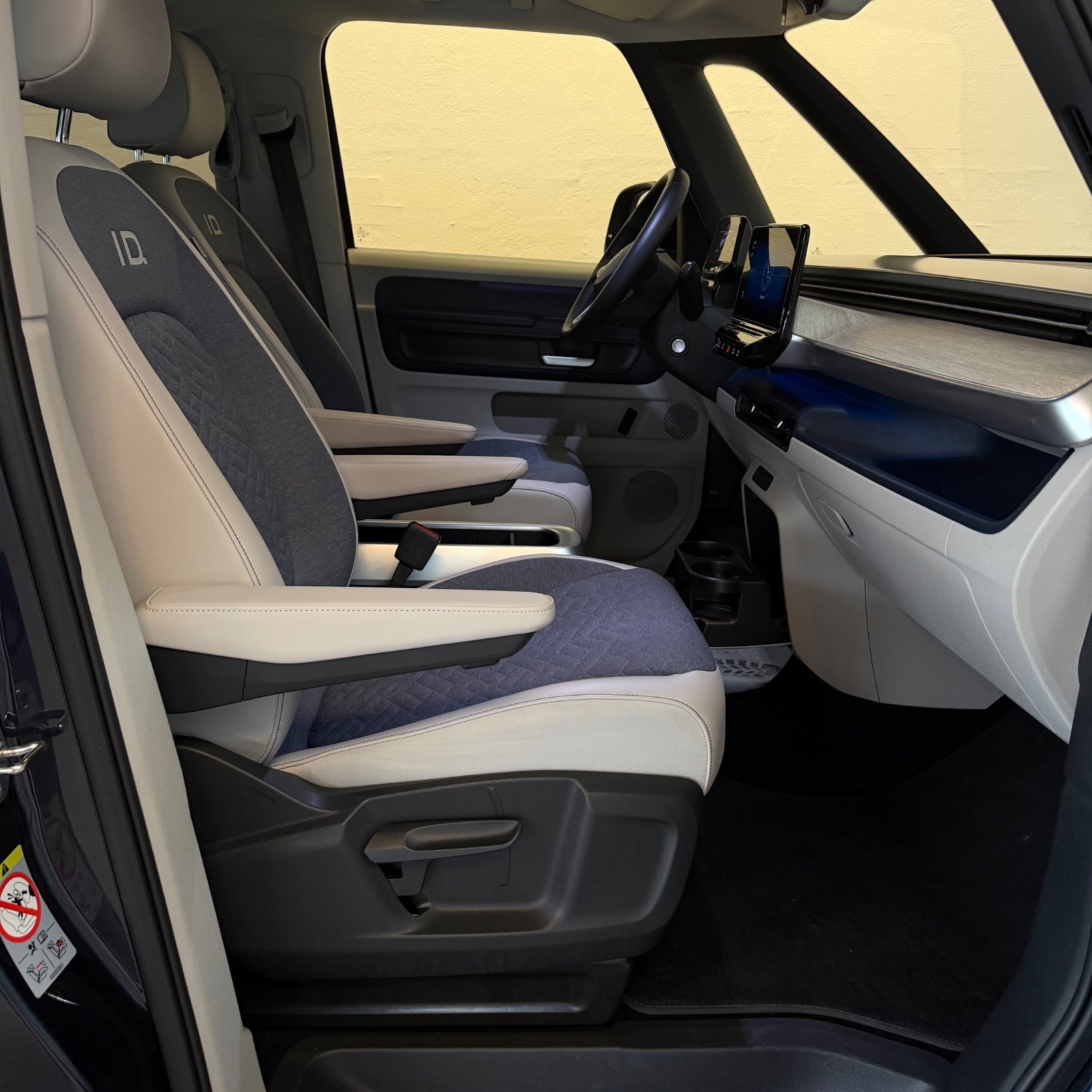VW ID. Buzz Pro SWB 2024