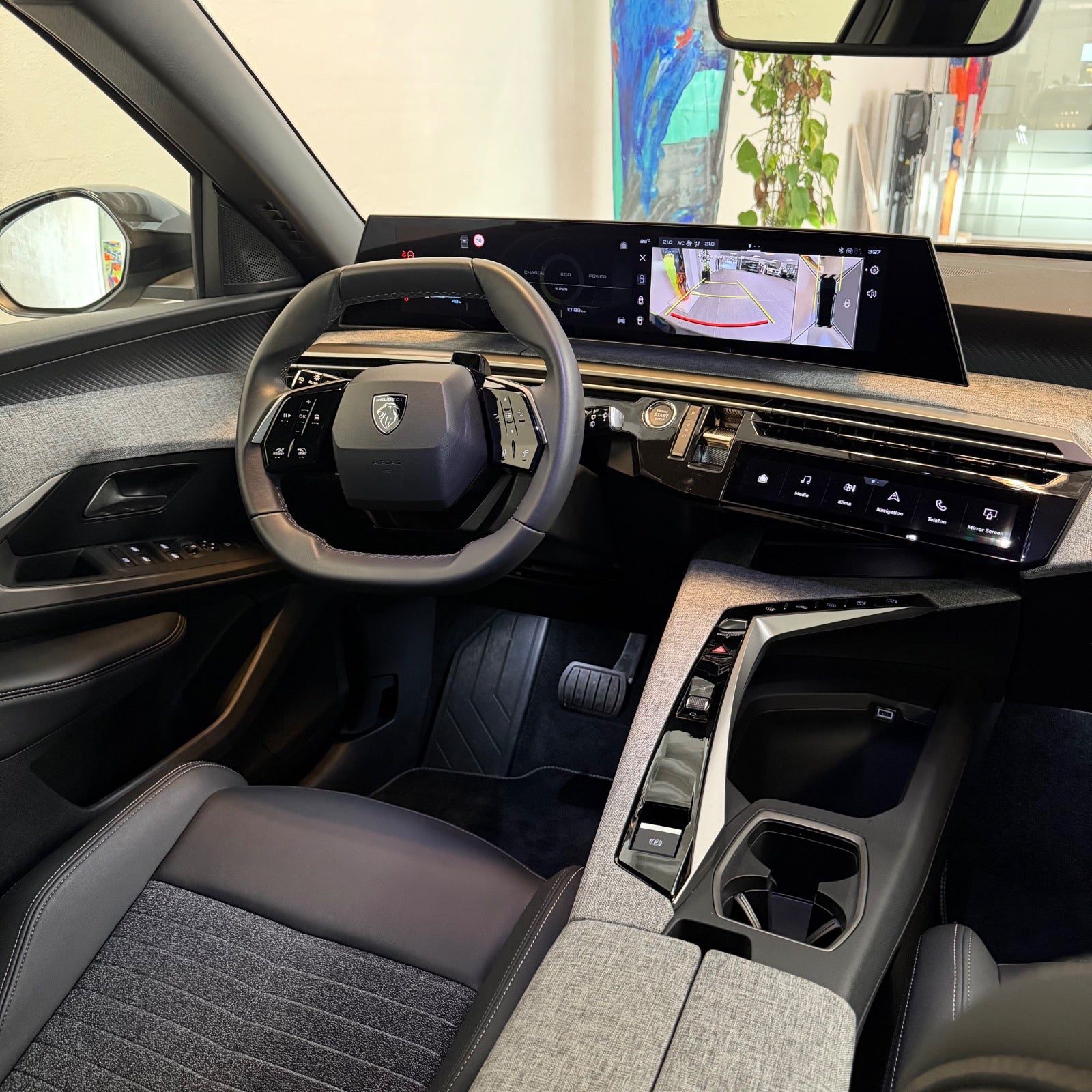 Peugeot e-5008 Allure 7prs 2025