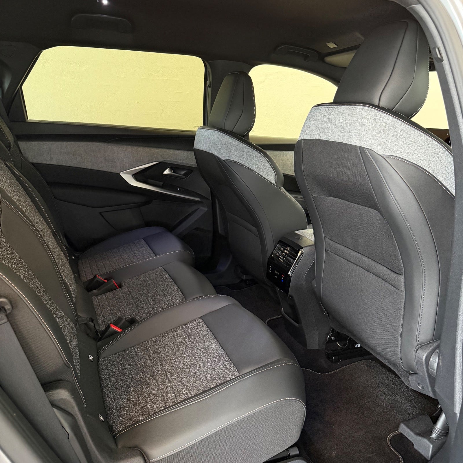 Peugeot e-5008 Allure 7prs 2025