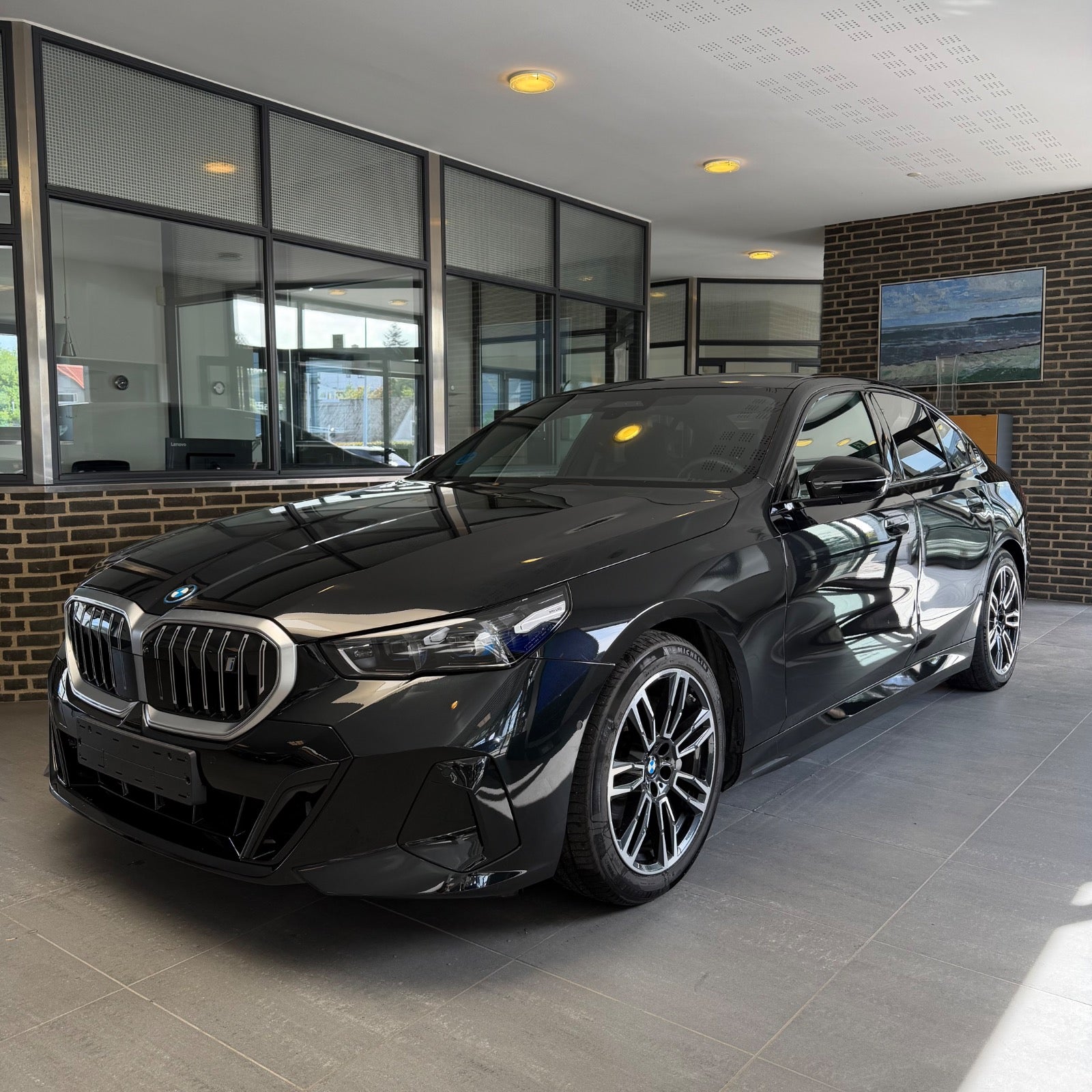 BMW i5 eDrive40 M-Sport 2025