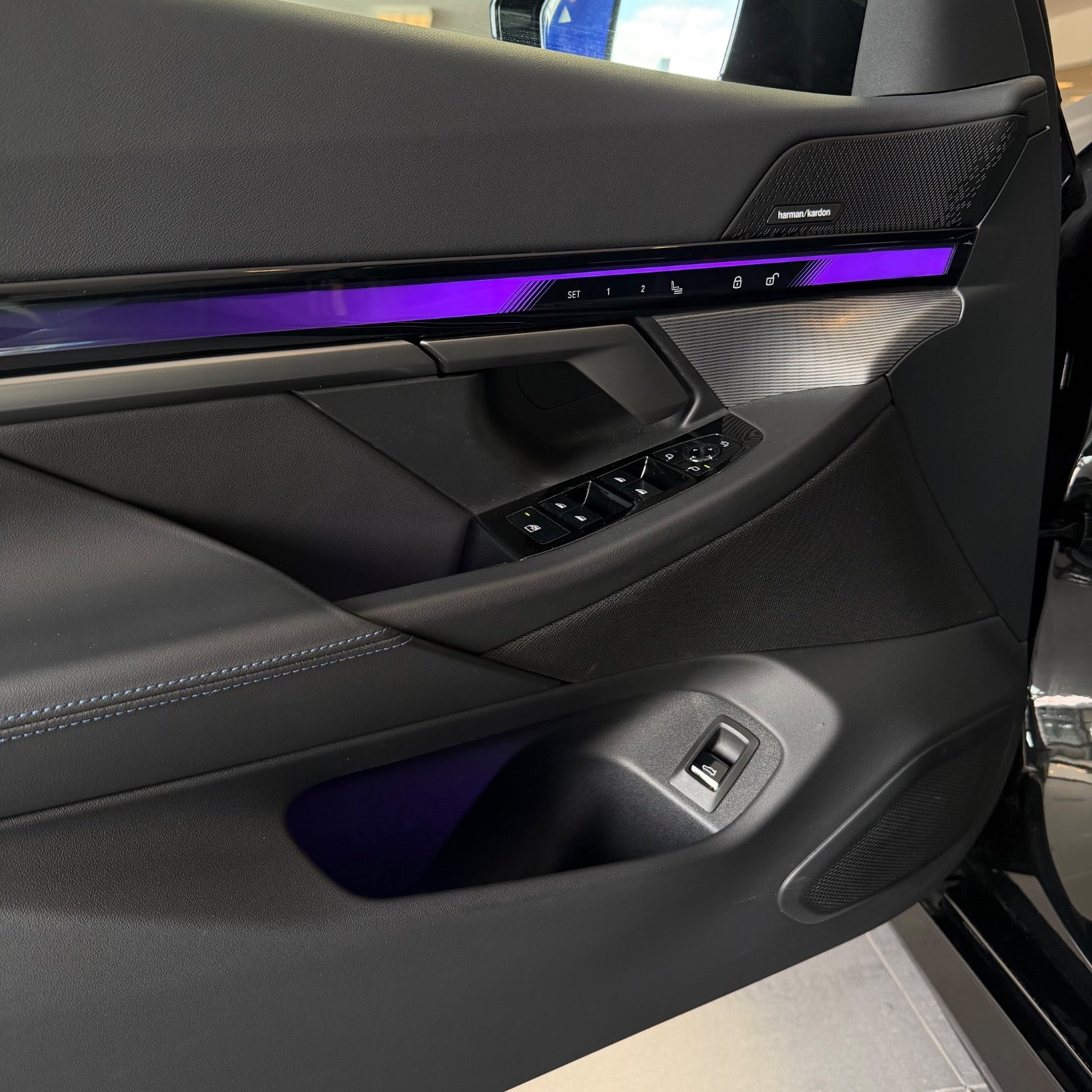BMW i5 eDrive40 M-Sport 2025