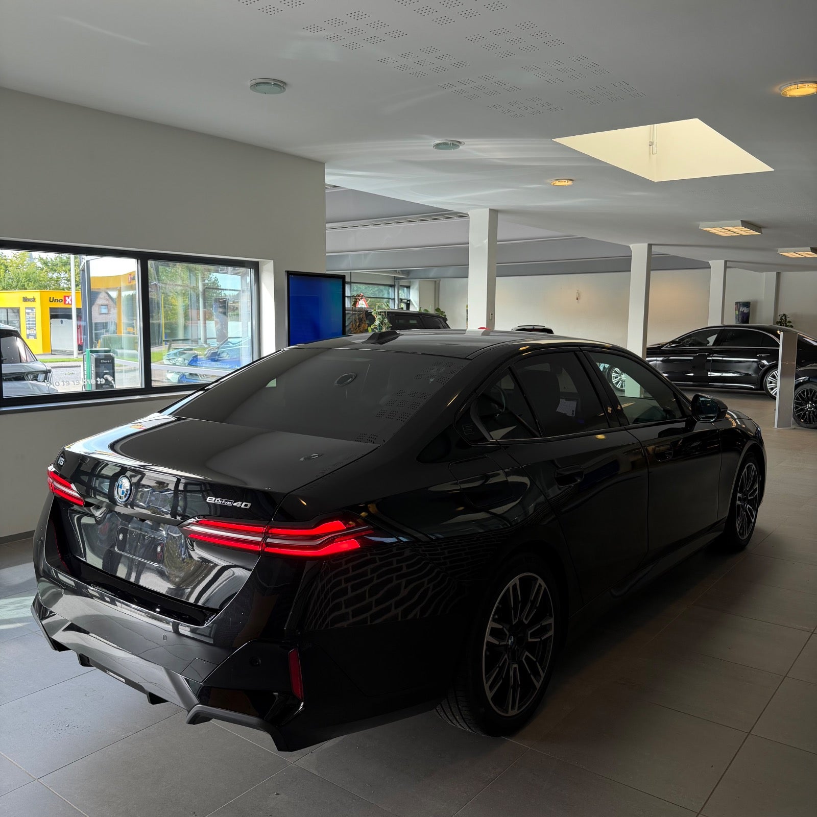 BMW i5 eDrive40 M-Sport 2025