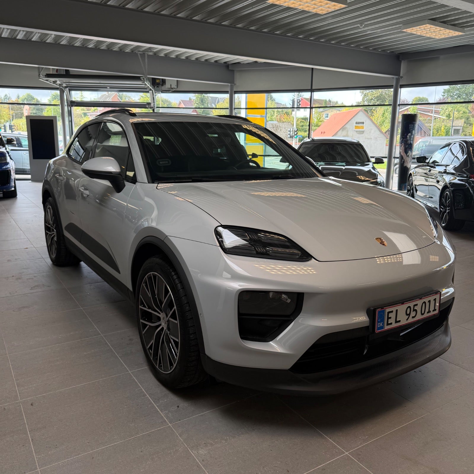 Porsche Macan 4 2025