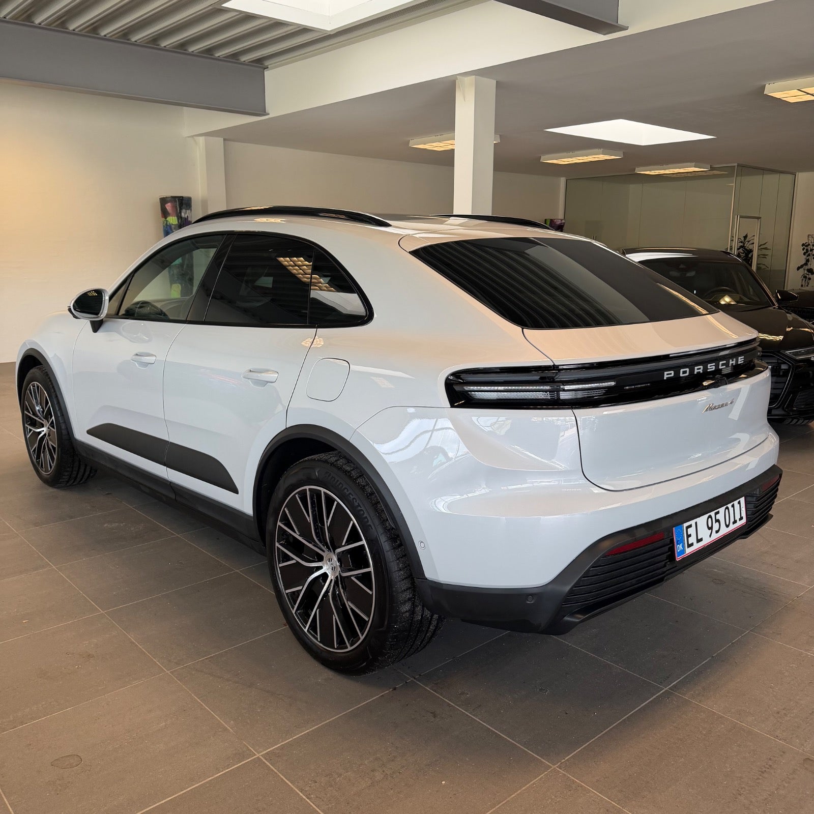 Porsche Macan 4 2025